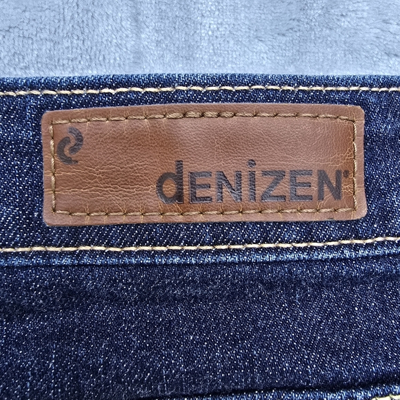 Denizen By Levis Womens Denim Skirt Size 4 Dark Wash With Pockets - Picture 6 of 8